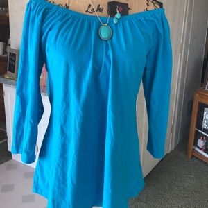 Turquoise top